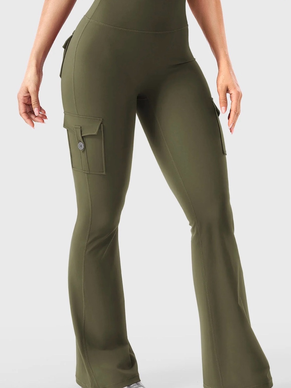 Yeoreo Hedda 32" CoreFlex Flared Leggings Army Green Medium New - Picture 2 of 5